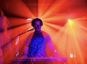 Live Music with Metz Barnes